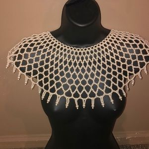 Handmade pearl collar necklace